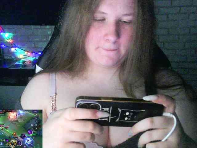 LancyOfficiial webcam
