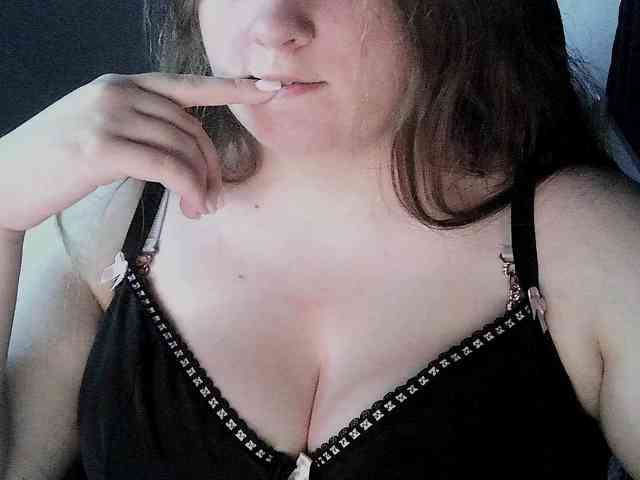 LancyOfficiial Live Webcam on BongaCams