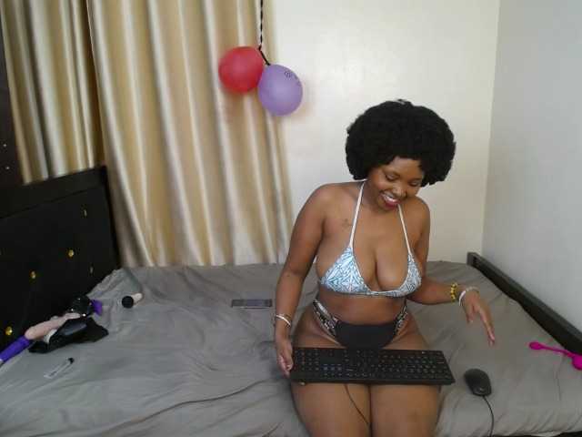 Marshmallow7 live cam on BongaCams