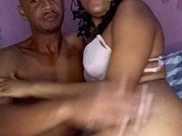 Lovelycouple2026 webcam