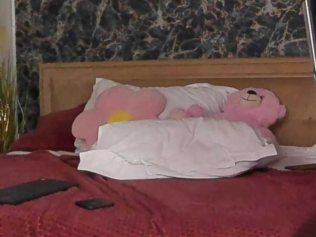 ZuriSaint live cam on BongaCams