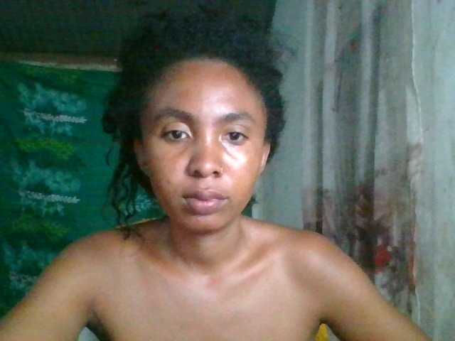 EvahMorgane Live Cam and Statistics on UnifiedCams