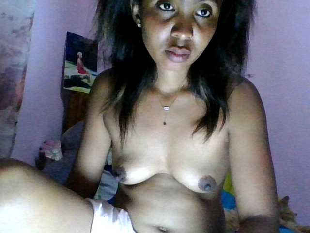 EvahMorgane live cam on BongaCams