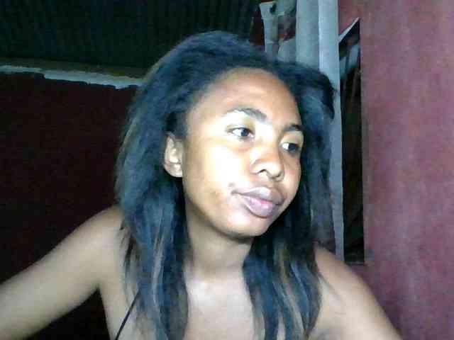 KeziahFayah webcam