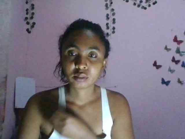 KeziahFayah webcam