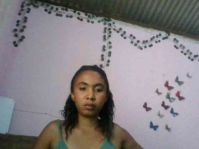KeziahFayah webcam
