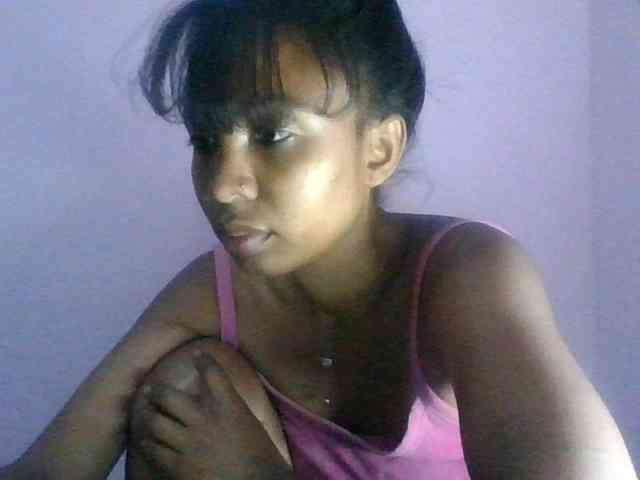 KeziahFayah webcam