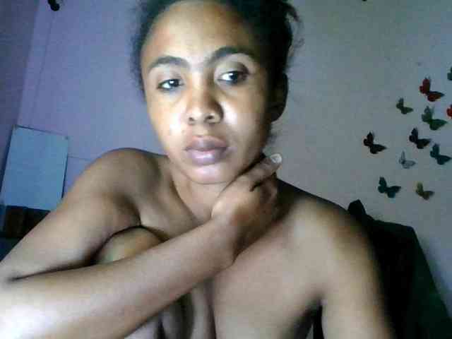 KeziahFayah webcam
