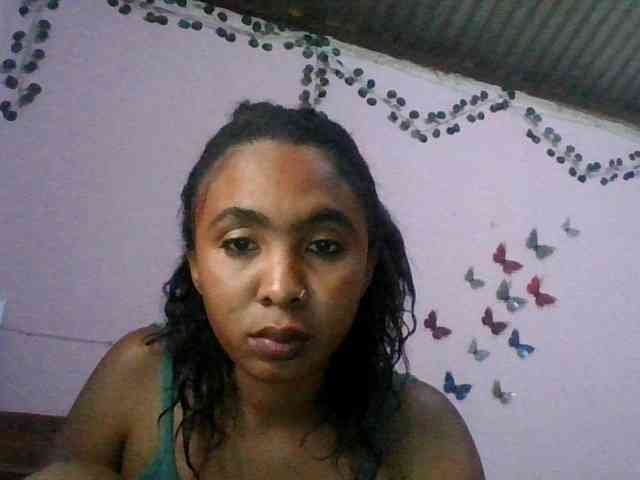 KeziahFayah webcam