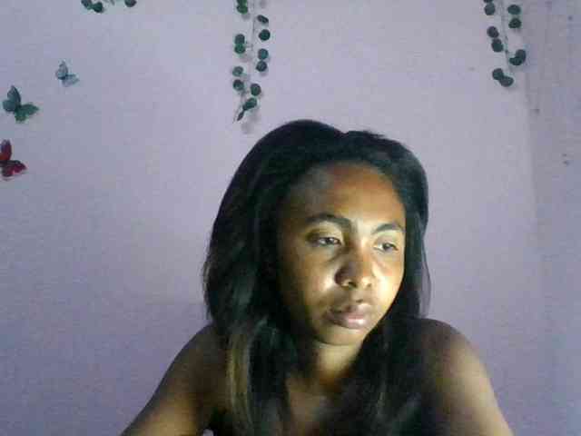 KeziahFayah webcam