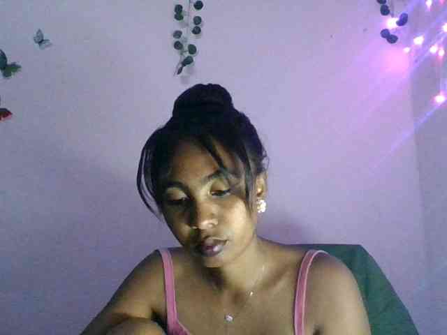 KeziahFayah webcam