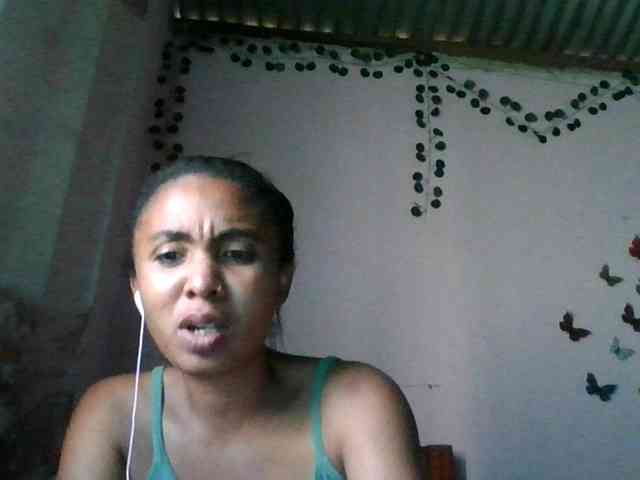 KeziahFayah webcam