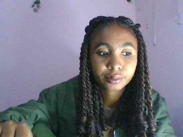 KeziahFayah webcam