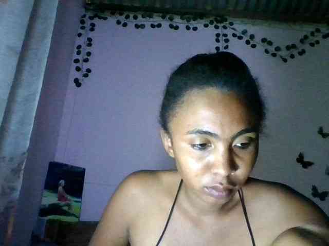 KeziahFayah webcam