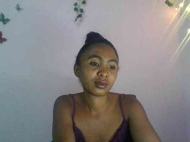 KeziahFayah webcam