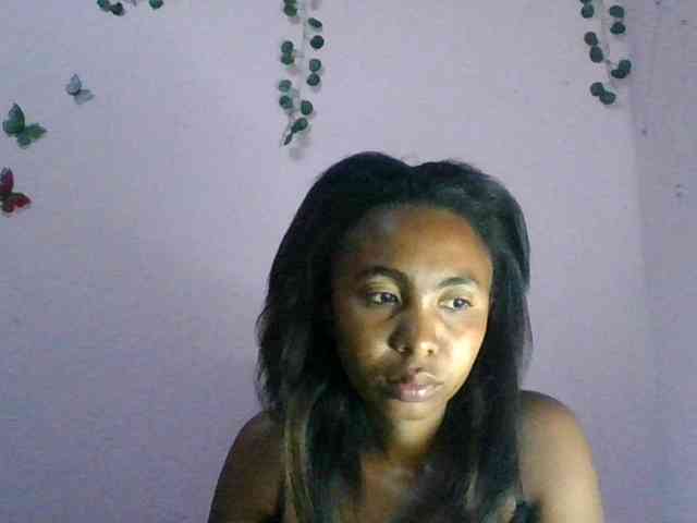 KeziahFayah webcam