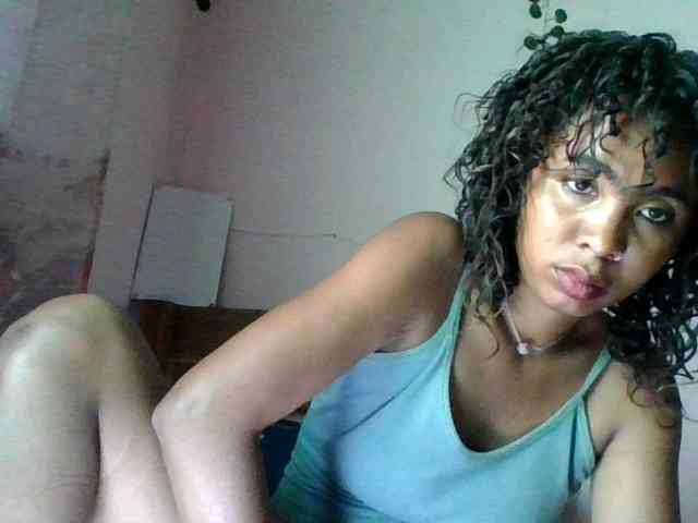 KeziahFayah webcam