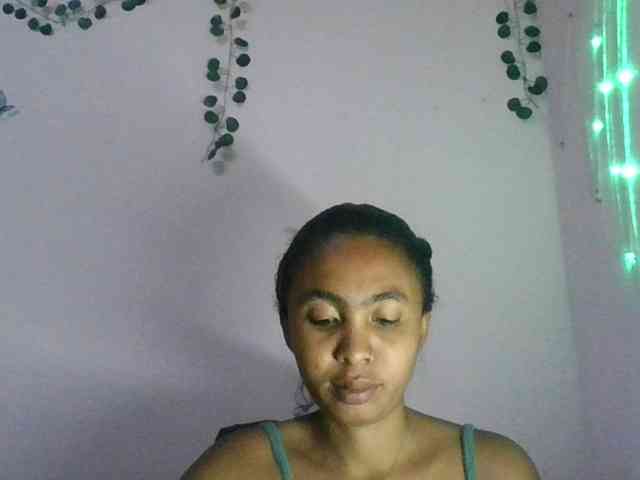 KeziahFayah webcam