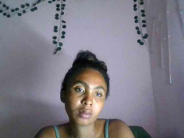 KeziahFayah webcam