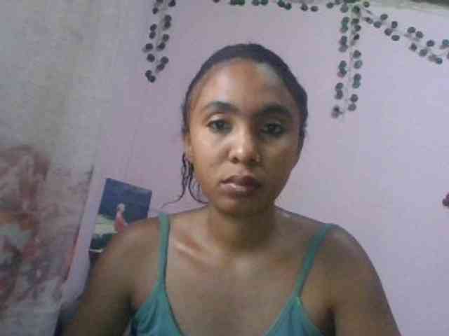 KeziahFayah webcam