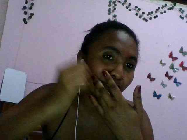KeziahFayah webcam
