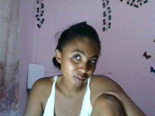 KeziahFayah webcam