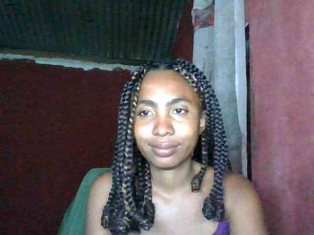 KeziahFayah webcam