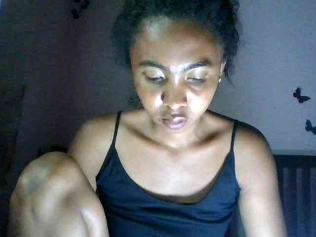 KeziahFayah webcam