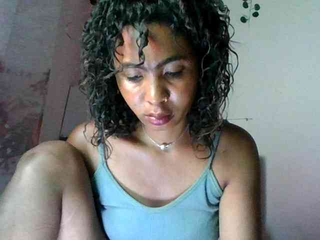 KeziahFayah webcam