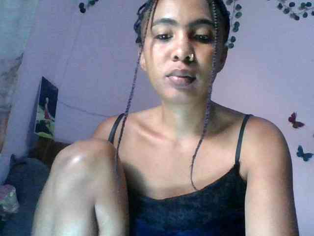 Modèle: KeziahFayah