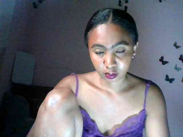 KeziahFayah webcam