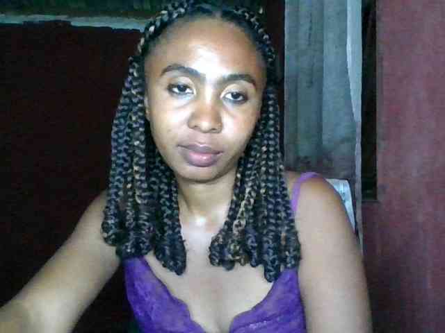 KeziahFayah webcam