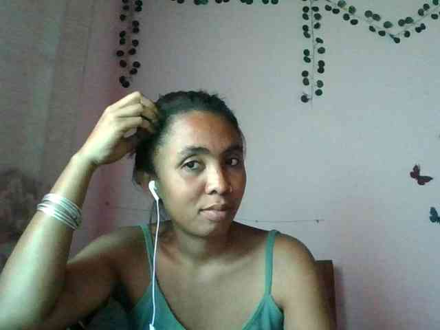 KeziahFayah webcam