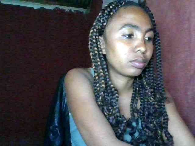 KeziahFayah webcam