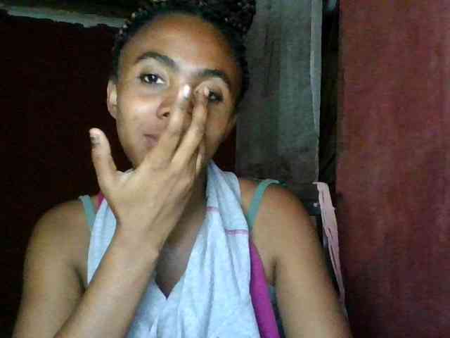 KeziahFayah webcam