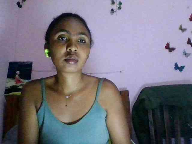 KeziahFayah webcam