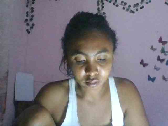 KeziahFayah webcam