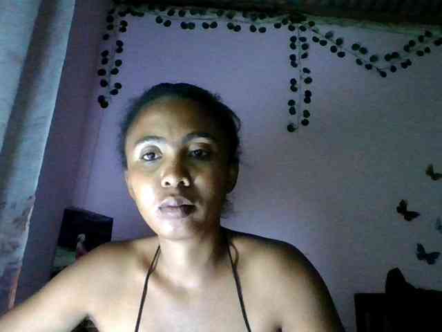 KeziahFayah webcam