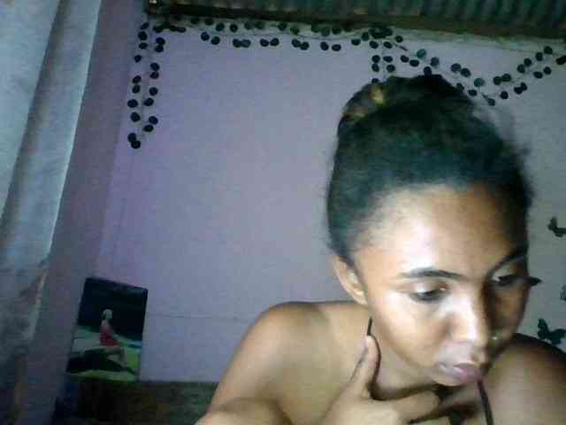 KeziahFayah webcam