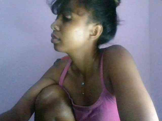 KeziahFayah webcam