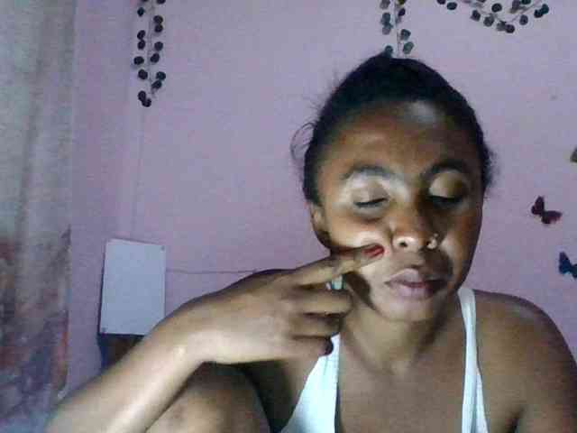 KeziahFayah webcam