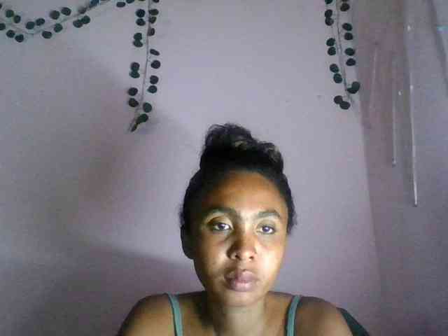 KeziahFayah webcam