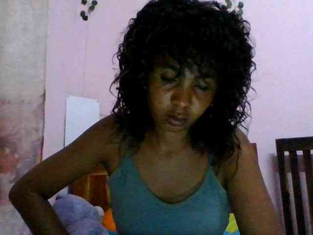 KeziahFayah webcam