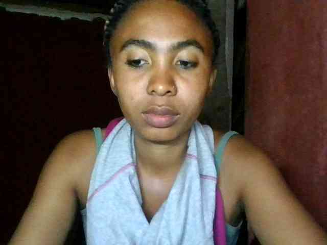 KeziahFayah webcam