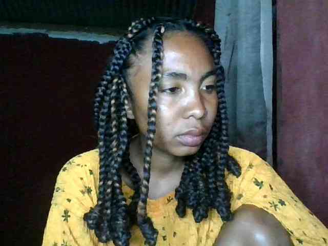KeziahFayah webcam