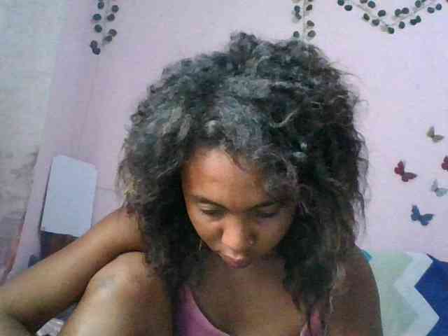 KeziahFayah webcam