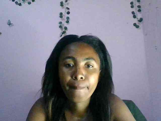 KeziahFayah webcam