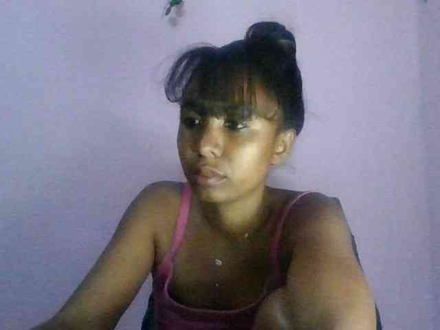 Model: KeziahFayah