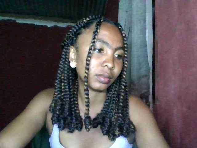 KeziahFayah webcam