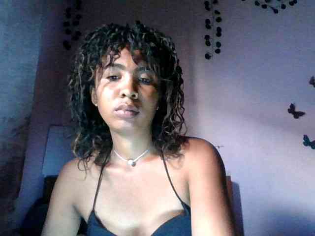 KeziahFayah webcam